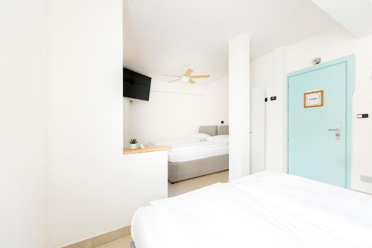 गेस्ट हाउस Hotel San Carlo 2*